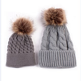 2PCS/set/ Mom+Baby Knit Pom Bobble Hat